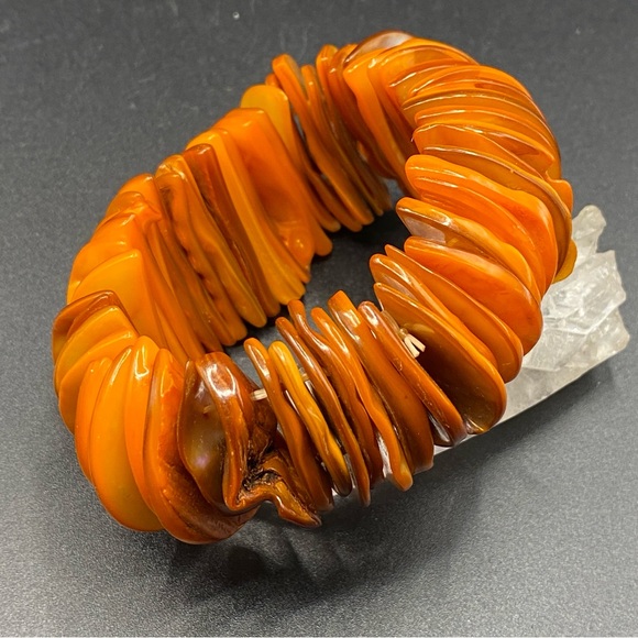 Chunky Dyed Shell Bracelet Orange Stretchy Boho Nautical Beachy - Picture 8 of 8